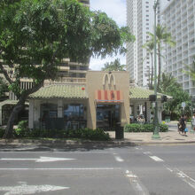 マクドナルド (カラカウア店)