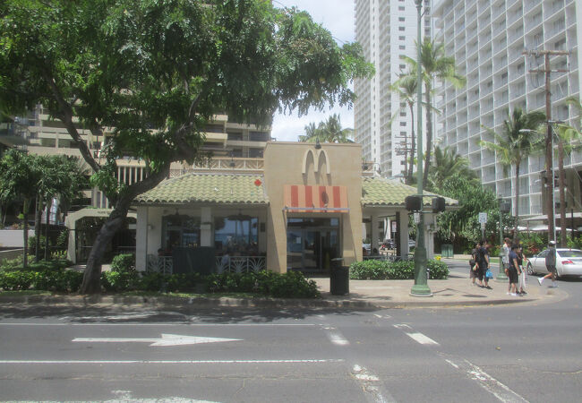 マクドナルド (カラカウア店)