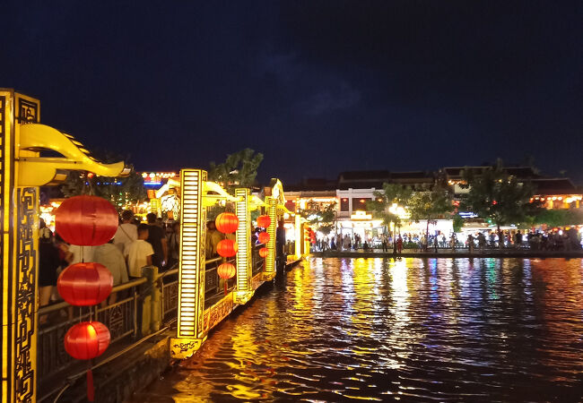 バクダン通り (ホイアン)