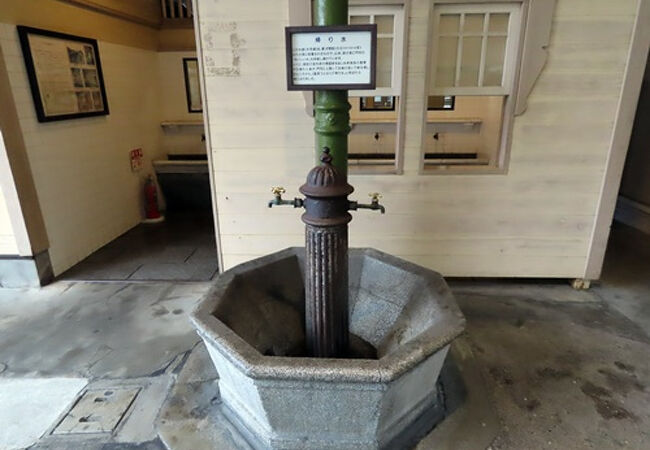 帰り水 (JR門司港駅)