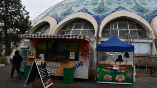 タシケントの巨大市場