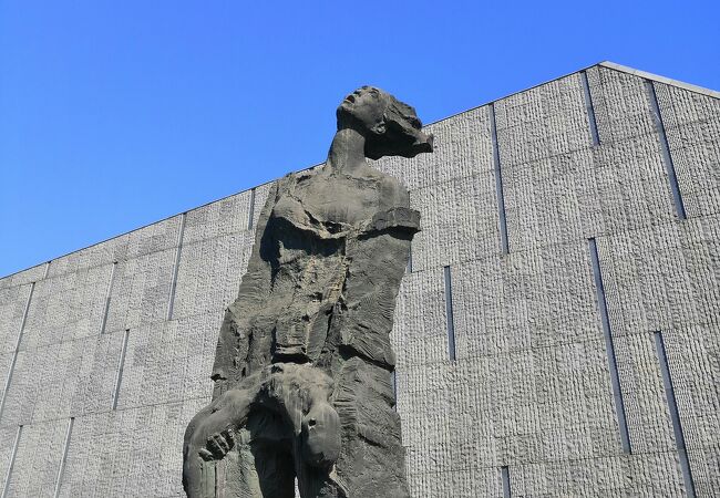 侵華日軍南京大虐殺遇難同胞紀念館