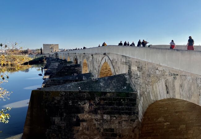 メスキータの目の前