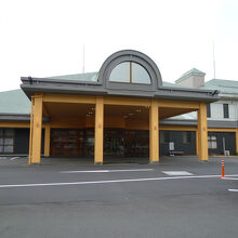 クラブハウス全景