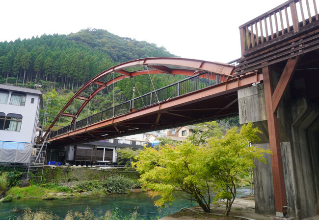 田島本館の脇の方から