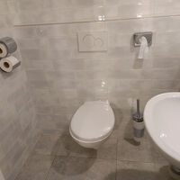 先月はトイレットペーパー１つしか置いてなかった。