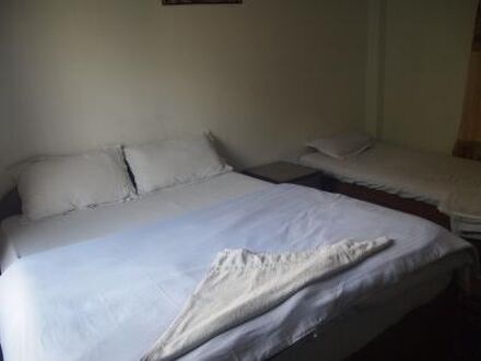 ルンビニ ガーデン ロッジ 写真