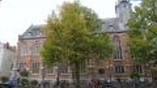 ライデン大学本部