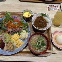 朝食はブッフェです。