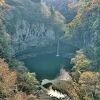 滝を展望台からも見れます