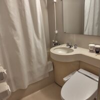 ウォシュレットつき、バスタブあり