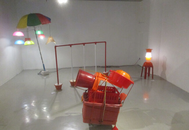 間近で鑑賞することができます