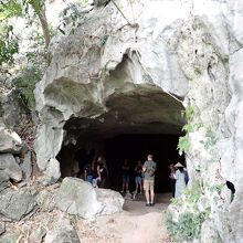 洞窟入り口です。