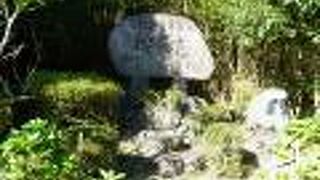 桜花の碑 (野里国民学校跡)