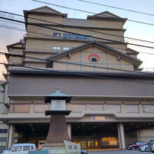 琴参閣