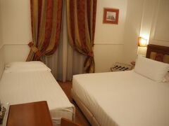 ホテル ミルトン ローマ 写真