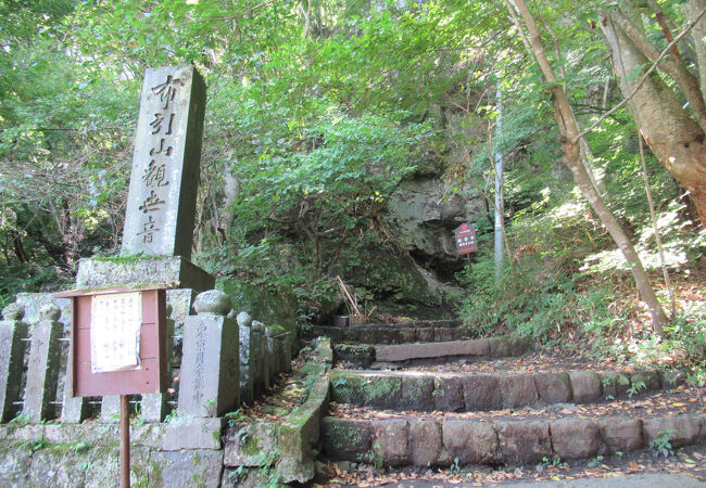 観音堂宮殿は一見の価値があります