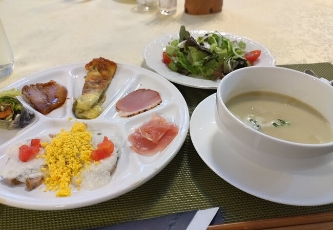 ペンション あかね雲