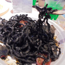 イカ墨パスタ　いただきます(^^♪