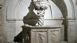 オノフリオの小噴水