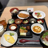 温泉と朝食を楽しむ