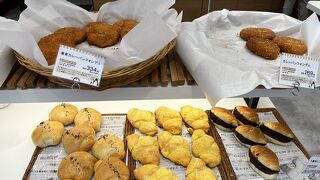 ペンギン ベーカリーカフェ 山鼻店