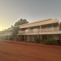 沿岸部から１５００ｋｍ離れた場所なので建物もプレハブ的です