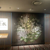 朝食会場の和食清水で落ち着いた和定食がいただけます