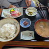 地元の岩牡蛎を堪能　魚も美味い！