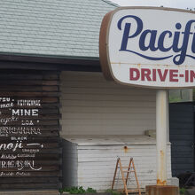 Pacific DRIVE-IN 七里ヶ浜