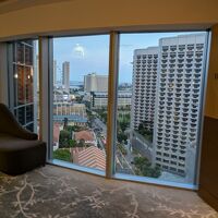 ラッフルズ・ホテル側の景色