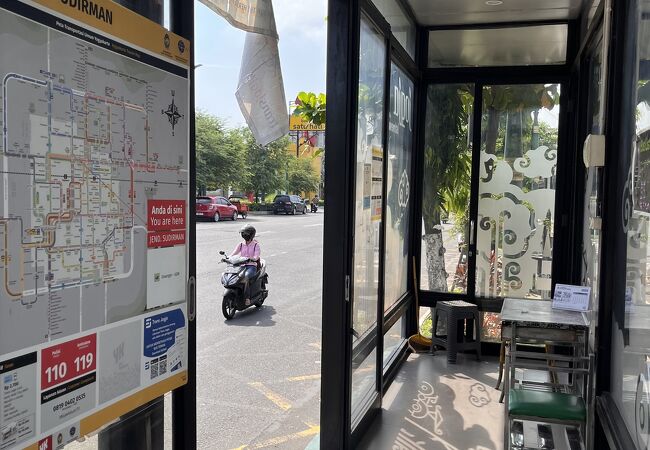 設備は近代的で格安