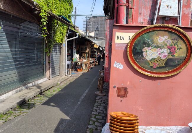 クリニャンクール 蚤の市 クチコミ・アクセス・営業時間｜パリ