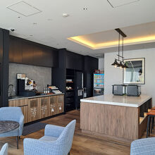 7階ラウンジ　カードキーで入ります