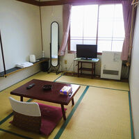 別館２階の和室は木賃宿風