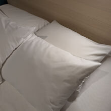 枕は固いのと柔らかいもの２個ずつ、計4個ありました