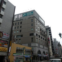 サウナ、大浴場付きのカプセルホテル