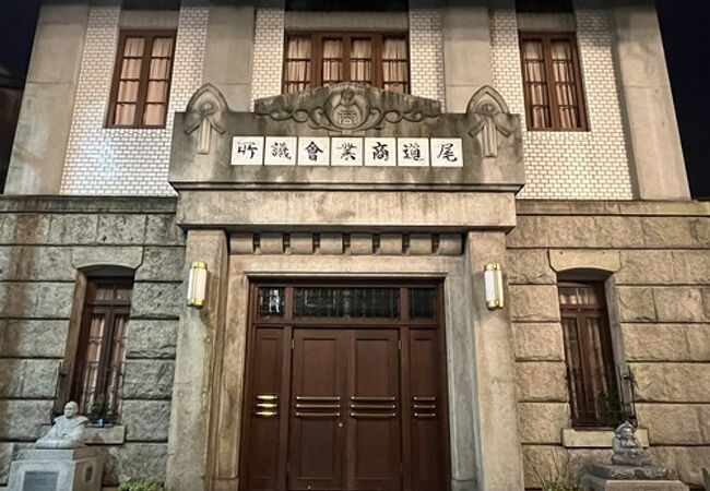 1923年に竣工しているので100年超の歴史建築です