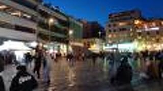 モナスティラキ広場