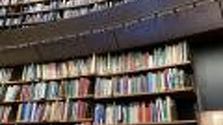 ストックホルム市立図書館
