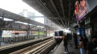 エカマイ駅 (BTS)