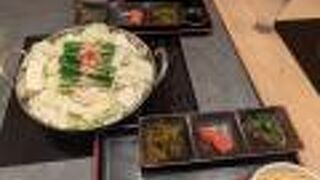 手軽に食べられる「もつ鍋定食」