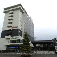 函館駅前の広場からみたところ