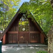 軽井沢のイメージそのもの！軽井沢高原教会