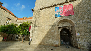 ドブロブニクの正門