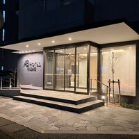 ホテルの入口、スロープあり