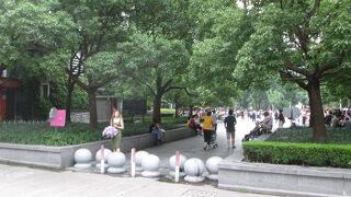 踊る上海中山公園