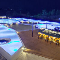 AQUA TERRACE