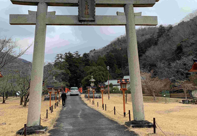 和気神社、駐車問題なし。