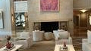 センセイラナイ、フォーシーズンズリゾート